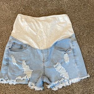 Maternity shorts